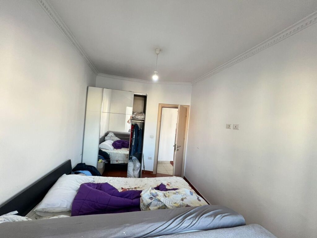 🏡 Jepet me qera apartament 1+1 në Vasil Shanto