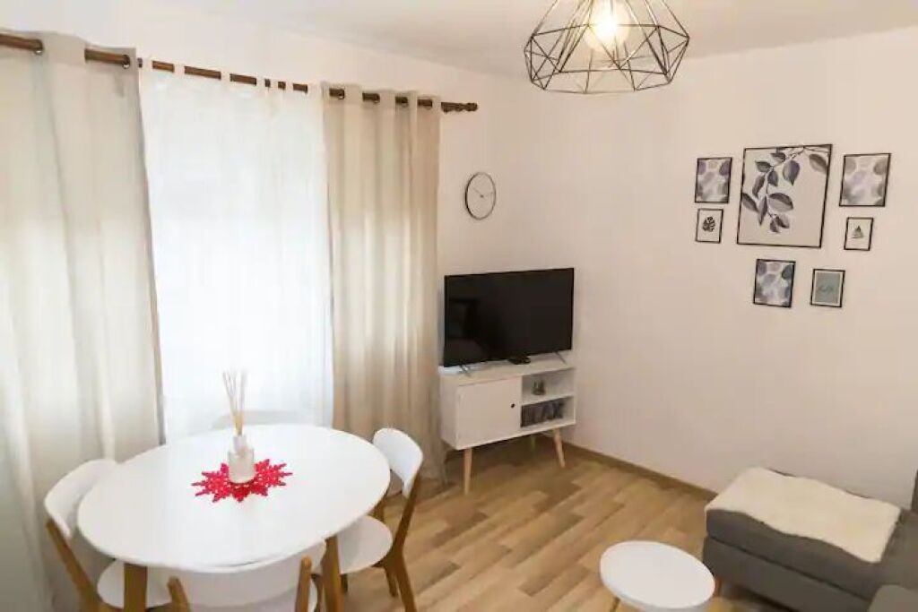 Apartment 2+1+1 with Balcony for Rent