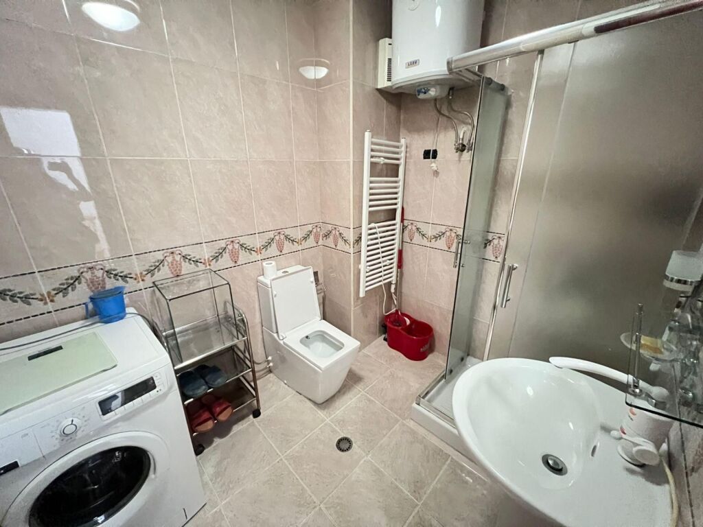 🏡 Jepet me qera apartament 1+1 në Vasil Shanto