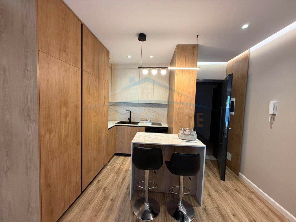 Qera, Apartament 1+1, Kompleksi E88, Laprakë