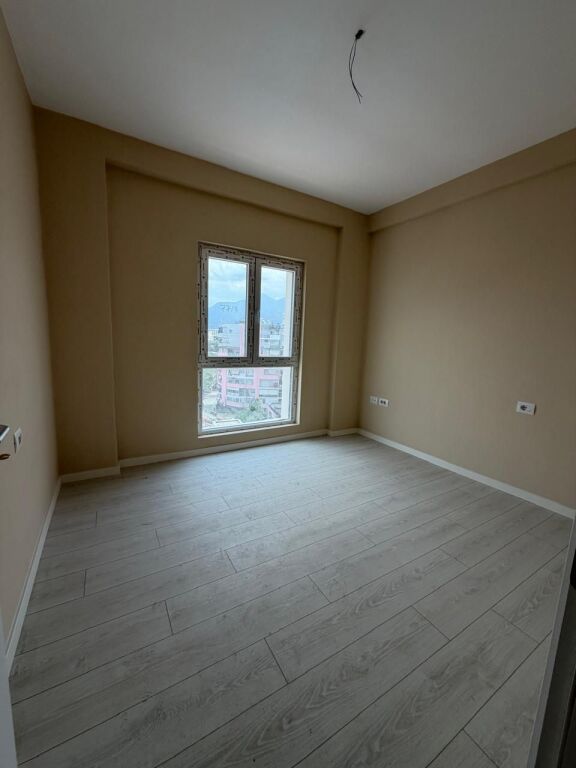 🏡 Appartamento 3+1+2 in Vendita a Zogu i Zi
