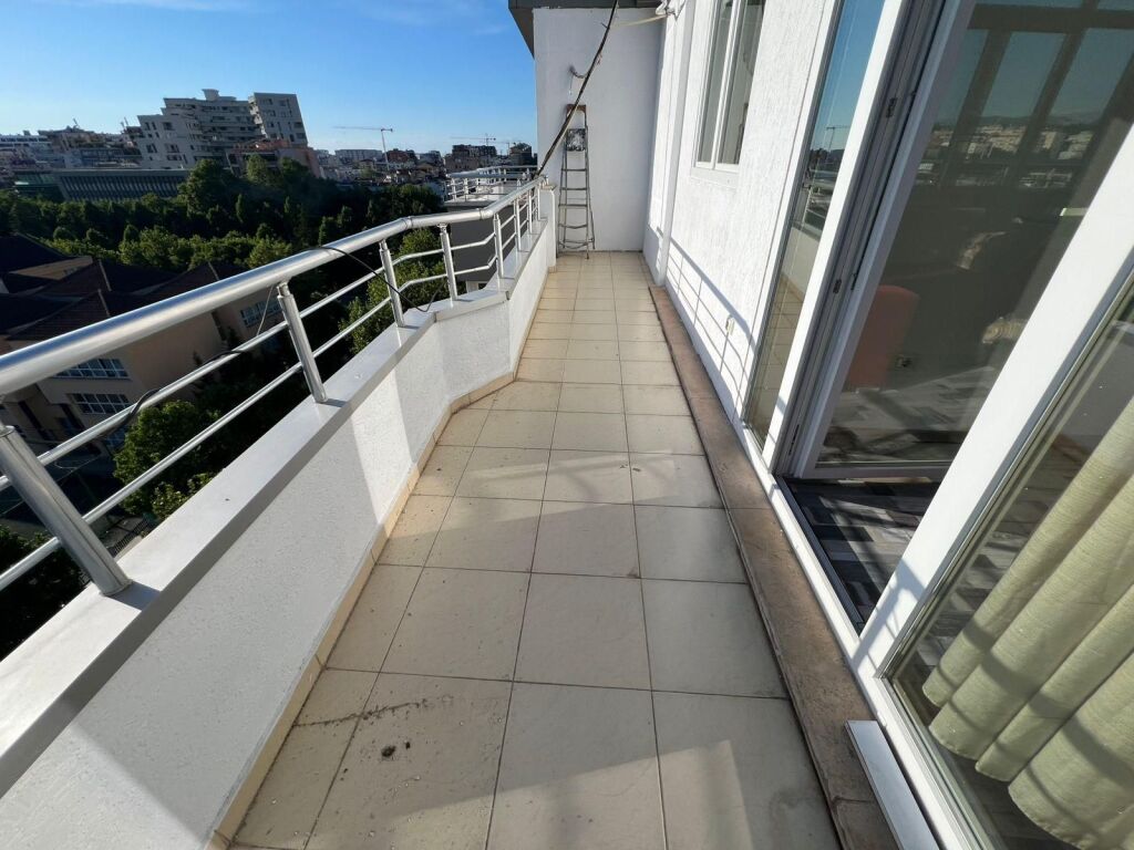 🏡 Jepet me qera apartament 1+1 në Vasil Shanto