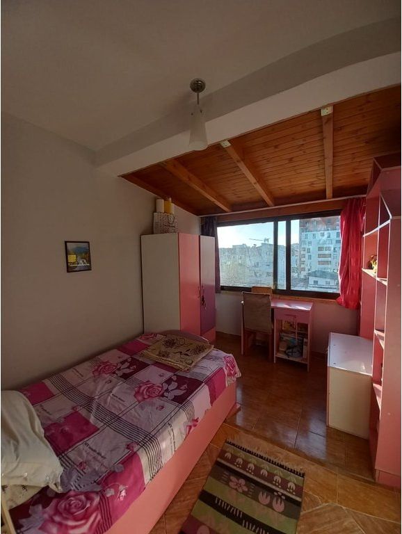 Appartamento 2+1 in affitto a Lapraka, Tirana