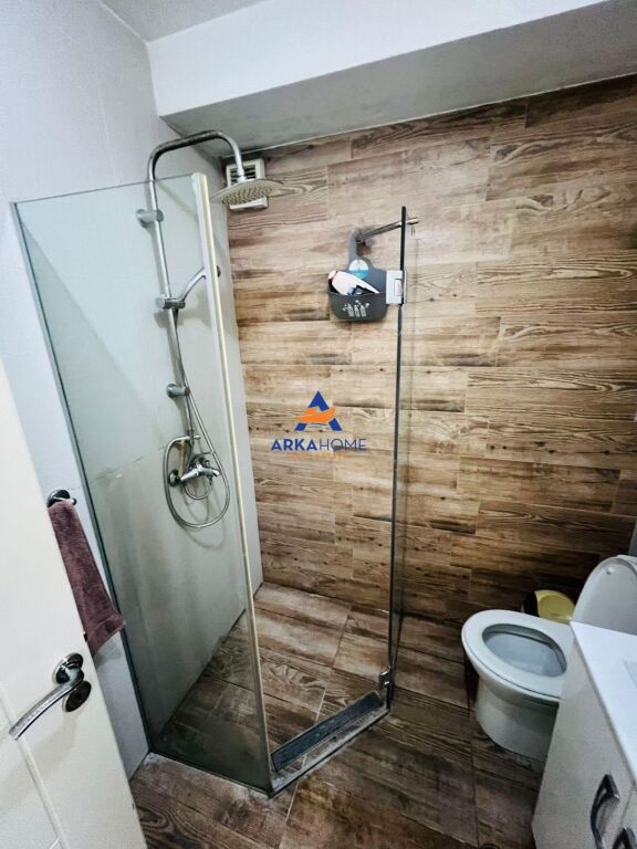JEPET APARTAMENT 3+1+BALLKON ME QERA "DON BOSKO" 65.000 LEKE