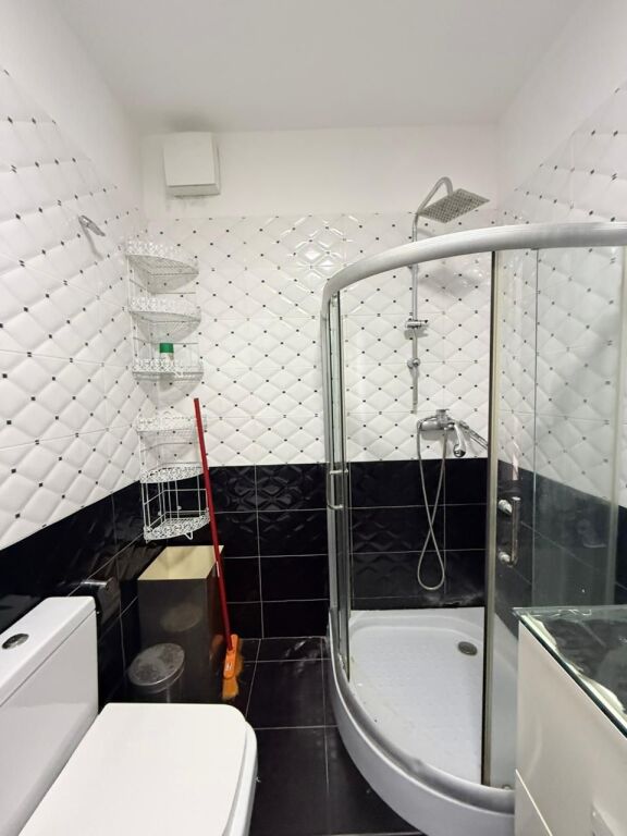 APARTAMENT 1+1 PER QERA TEK LIQENI I THATE