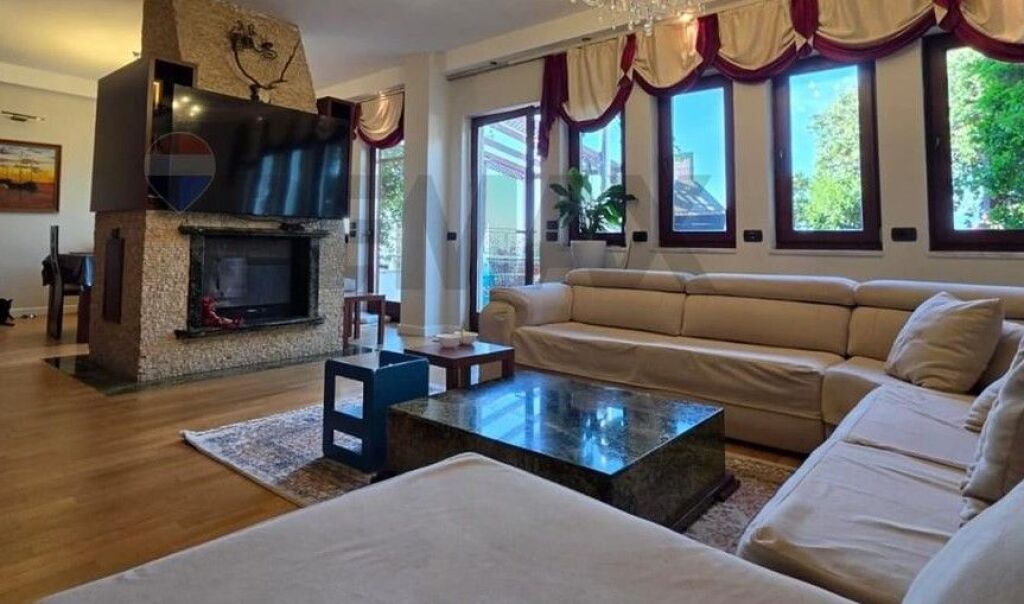 Penthouse with veranda for sale in Kodra e Diellit ID: 530191006-1213