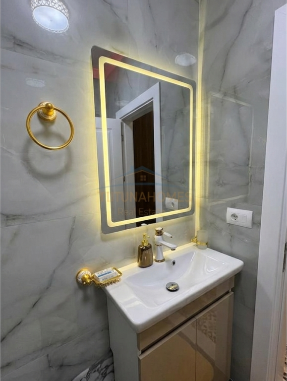 Rent, Studio Apartment, Frosina Plaku Street, Tirana