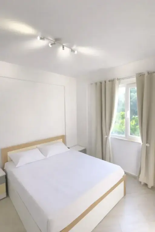 Shitje | Apartament 3 + 1 | Liqeni i Thatë | 280000 €