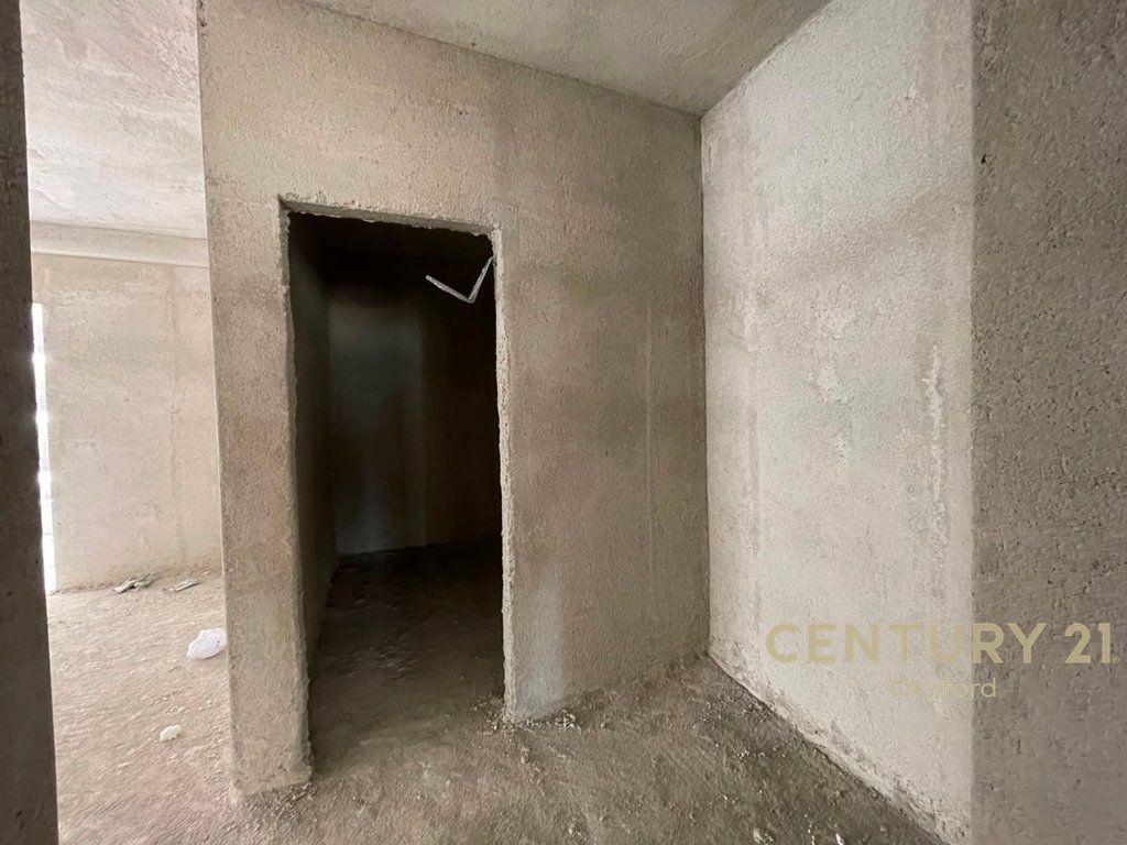 APARTAMENT 2+1+2, TEK ISH FUSHA E AVIACIONIT PER SHITJE