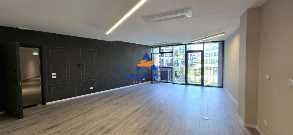 JEPET AMBJENT ME QIRA 102M2 "REZIDENCA LAKE VIEW" 1500 EURO