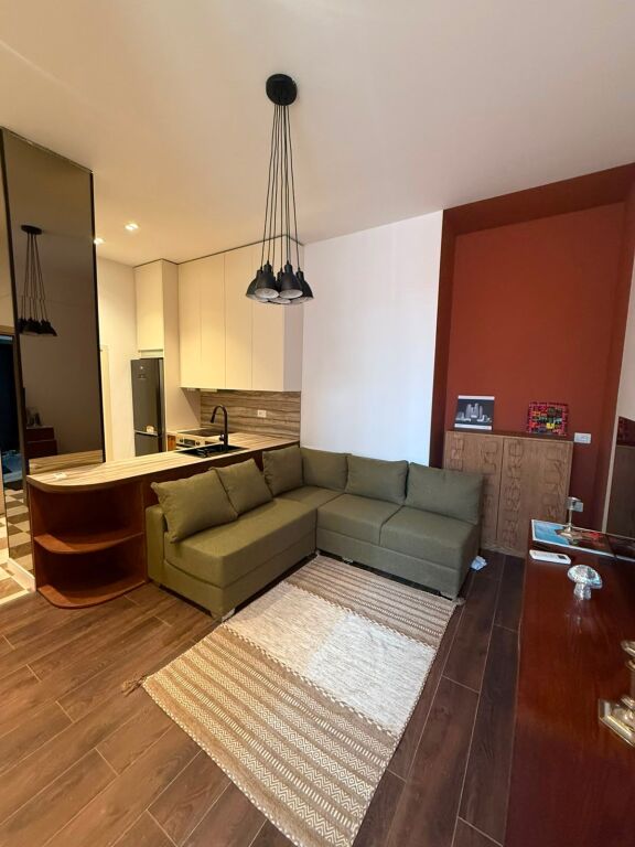 Apartament 1+1 me qira ne Qender