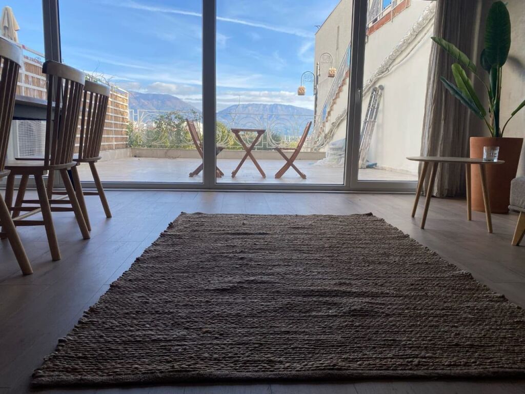 APARTAMENT TRIPLEX PER QERA KODRA E DIELLIT