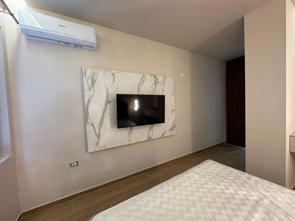 Jepet me qera apartament 1+1 + post parkimi – Kompleksi Xheluks
