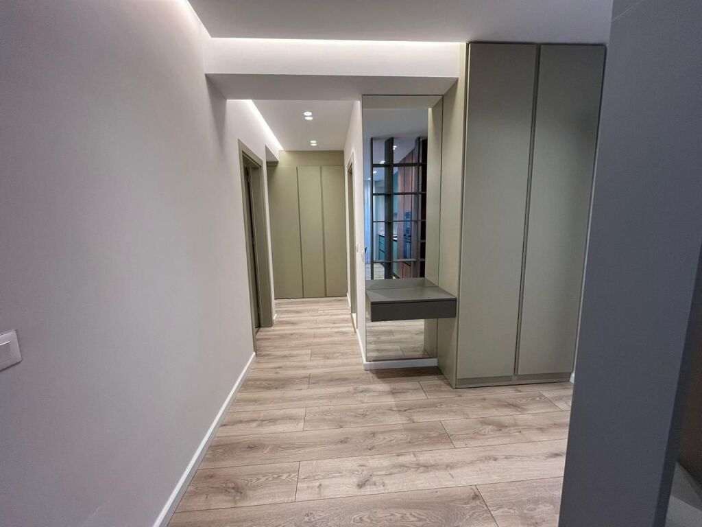 🏡 Appartamento 3+1 con Cortile Privato in Affitto a Kodrën e Diellit 2