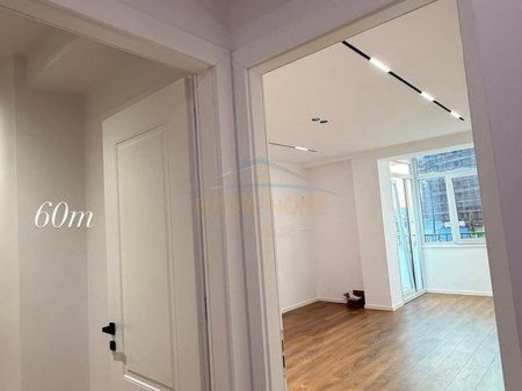Shitet, Apartament 1+1, 21 Dhjetori