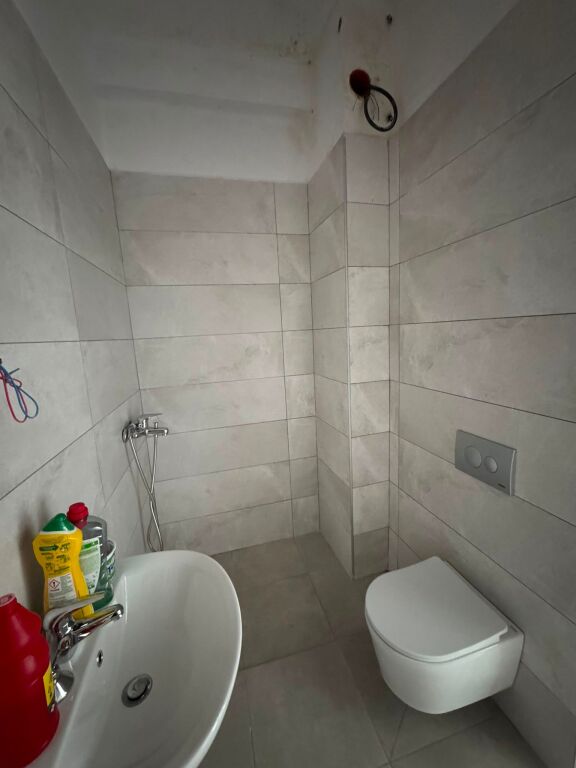 Office space for rent - Henke Residence