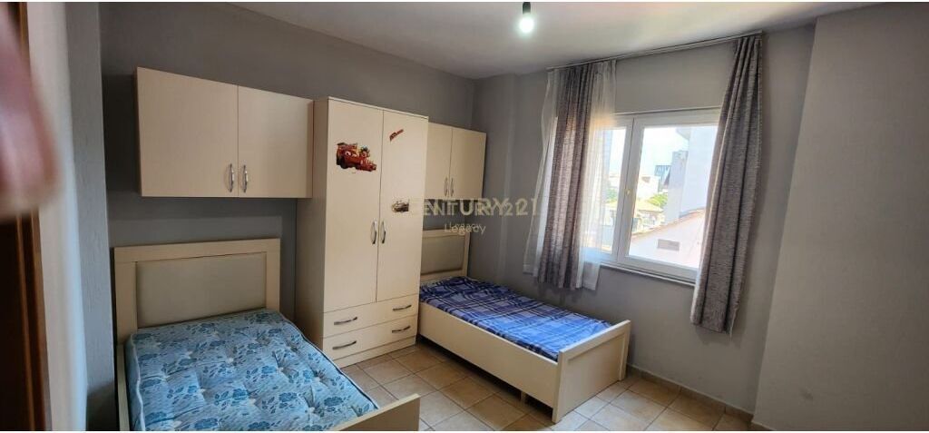 Apartment 2+1+2 for rent on Fortuzi Street, Tirana!!