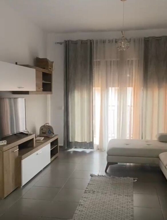 For rent 1+1+parking Green City Astir 550 thousand lek