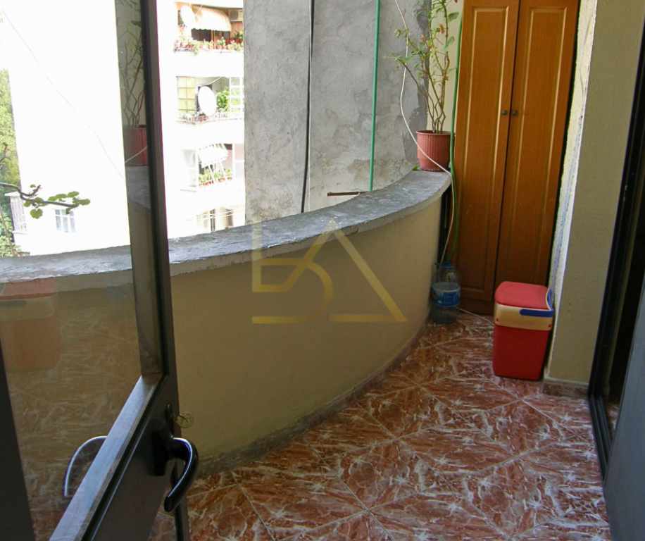 Shitet Apartament – Vollga, Durrës