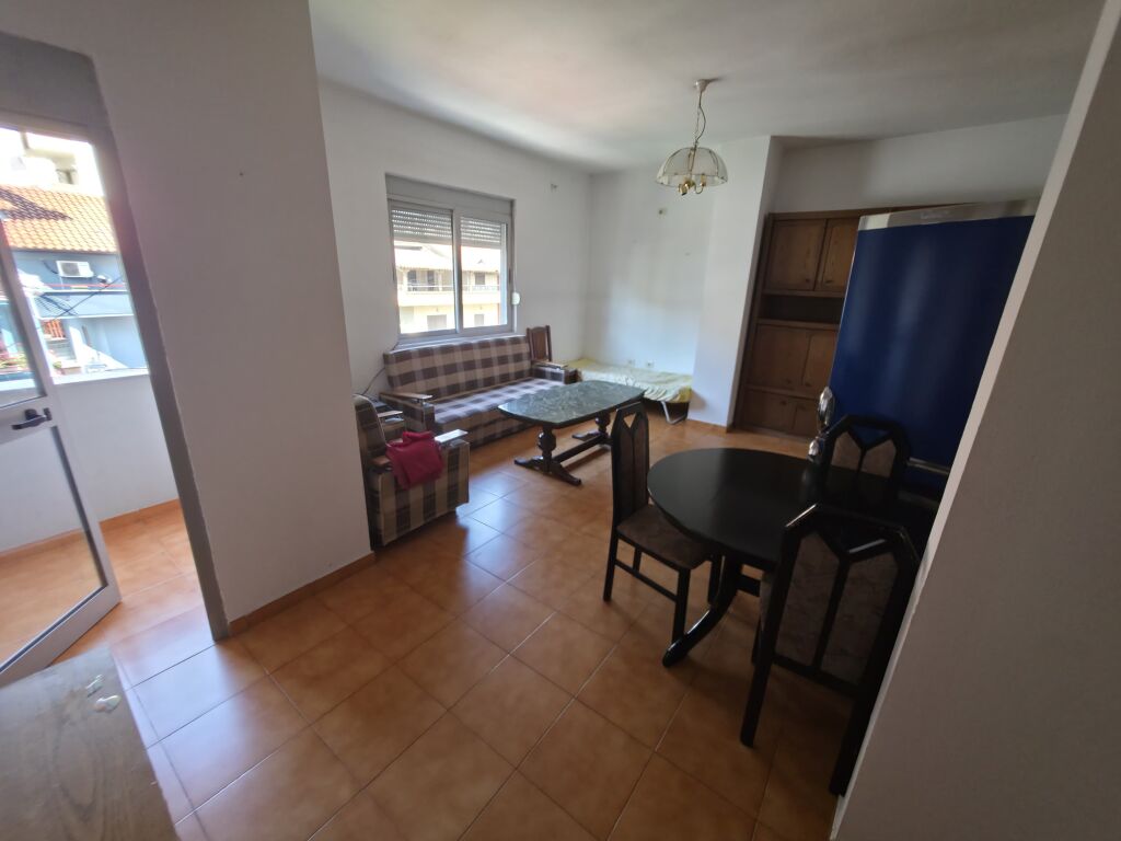 🏡 Apartament 1+1 për Qira në Rrugën Bill Klinton
