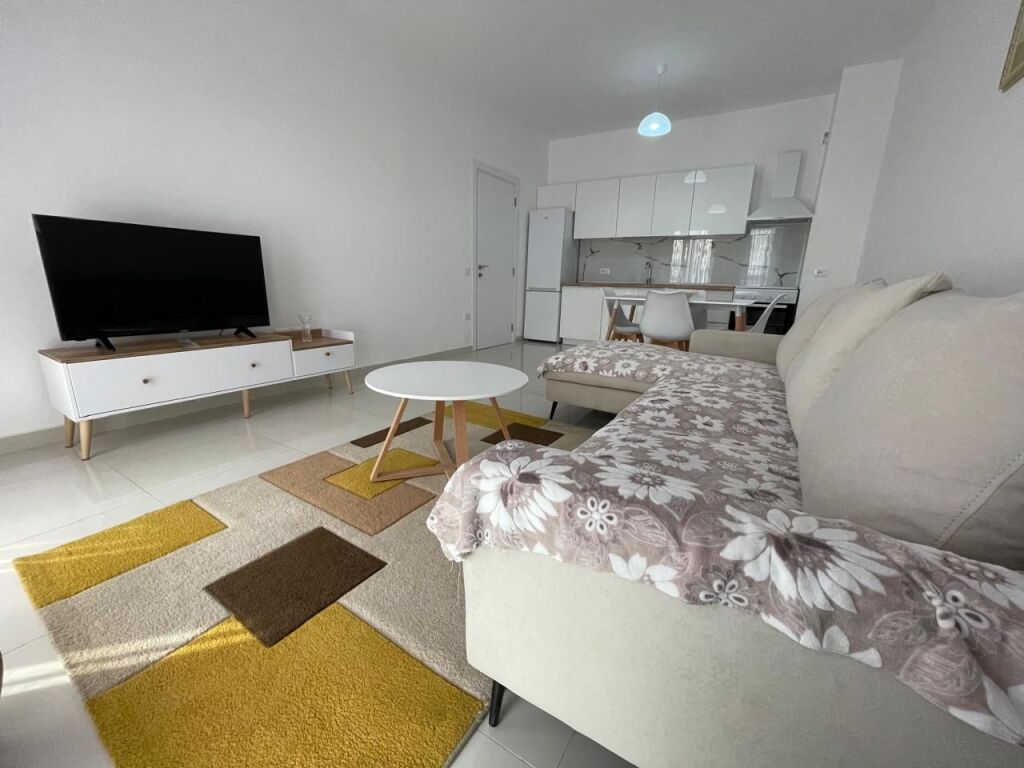 Qera | Apartament 1 + 1 | Rruga e Dibrës | 550 €/muaj