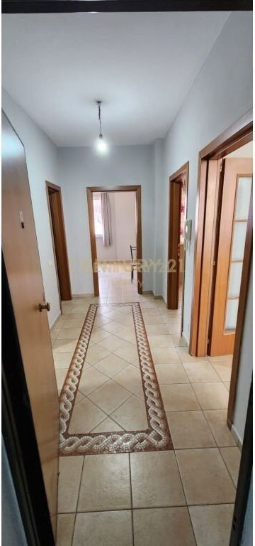 Apartment 2+1+2 for rent on Fortuzi Street, Tirana!!