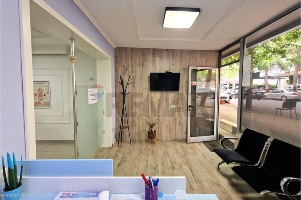 Negozio - In Vendita - Via Myslym Keta, Tirana(ID: 530571010-28)