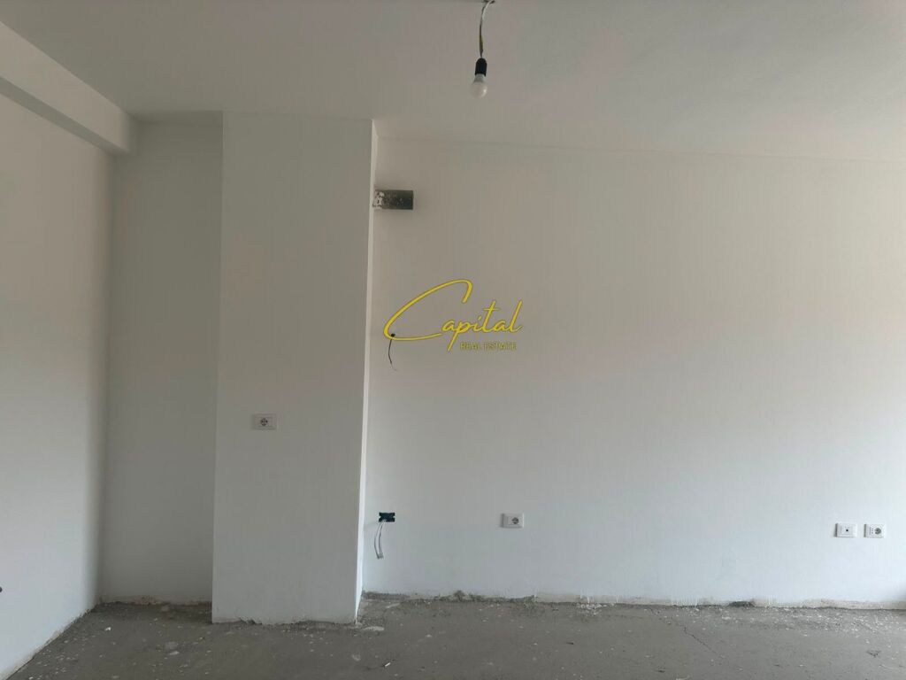 SHITET APARTAMENT 2+1+2 XHAMLLIKU 190.000 EURO