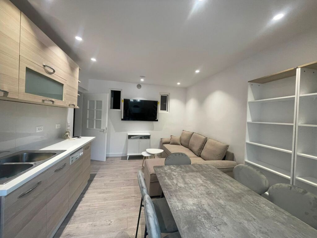 Apartament me qera 1+1- 📍Jordan Misja, rruga Asim Vokshi prane Harry Fultz.