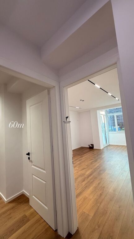 VENDESI APPARTAMENTO 1+1 21 DICEMBRE 155.000 EURO FH-81137