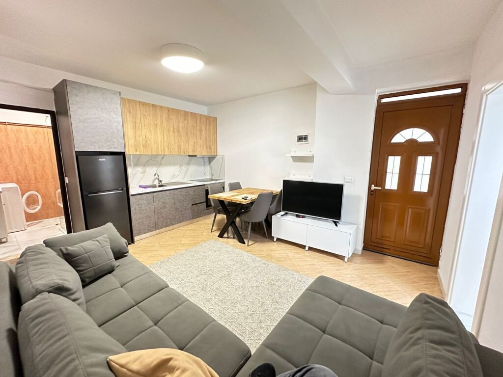Rent, Apartment 1+1 Part of villa 1st floor Price 40000 lek Near Jordan Misja
