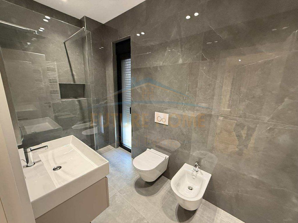 Villa Individuale in Affitto vicino a TEG