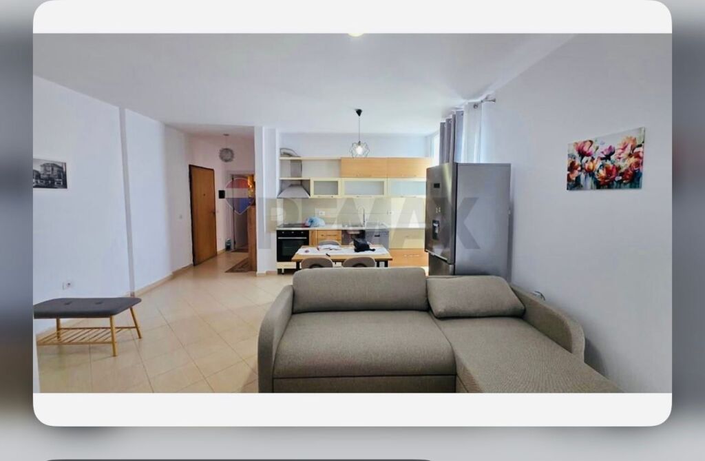 Apartament 1+1 Komuna e Parisit