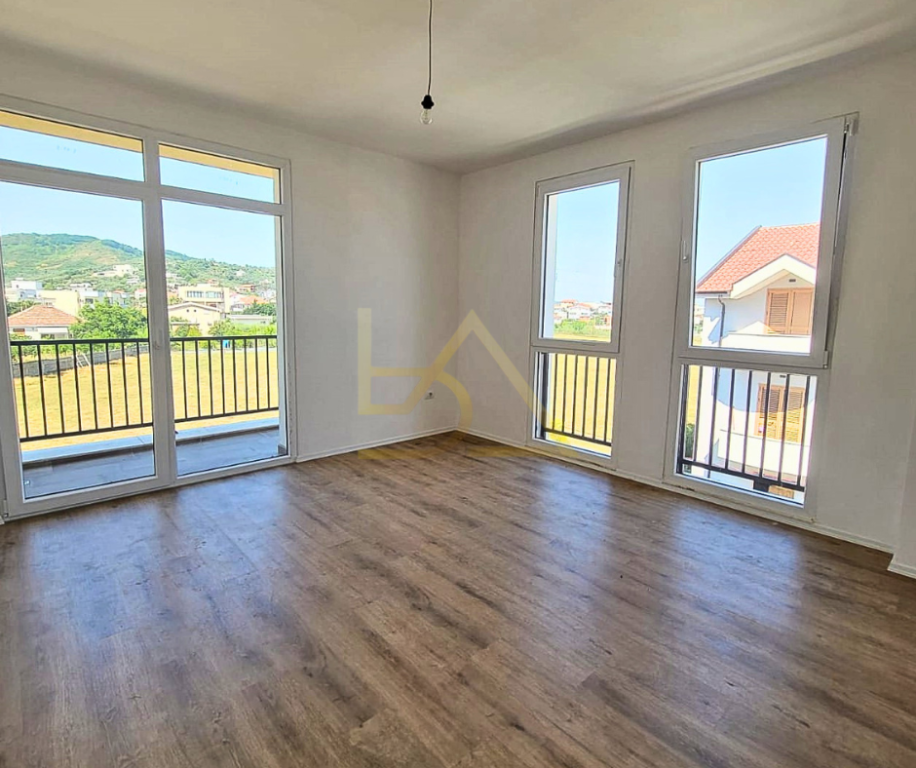 Shitet Apartament 2+1 – Sauk i Vjetër, Tiranë