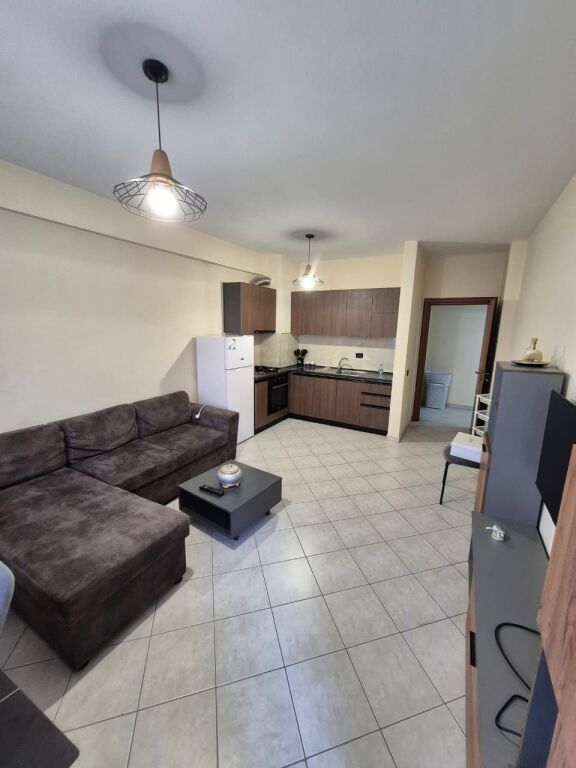Shitet Ap 1+1+ballkon📌Astir, prane Artisti Lounge- Cmimi 117.000 Euro
