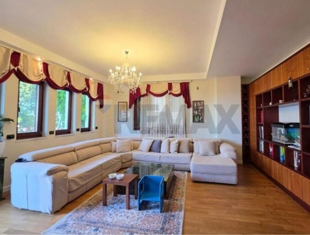 Penthouse - Për Shitje - Rruga Rrapo Hekali, Tiranë(ID: 530191006-1213)