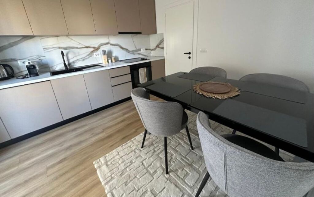 2+1 APARTMENT FOR RENT NEAR THE CENTER