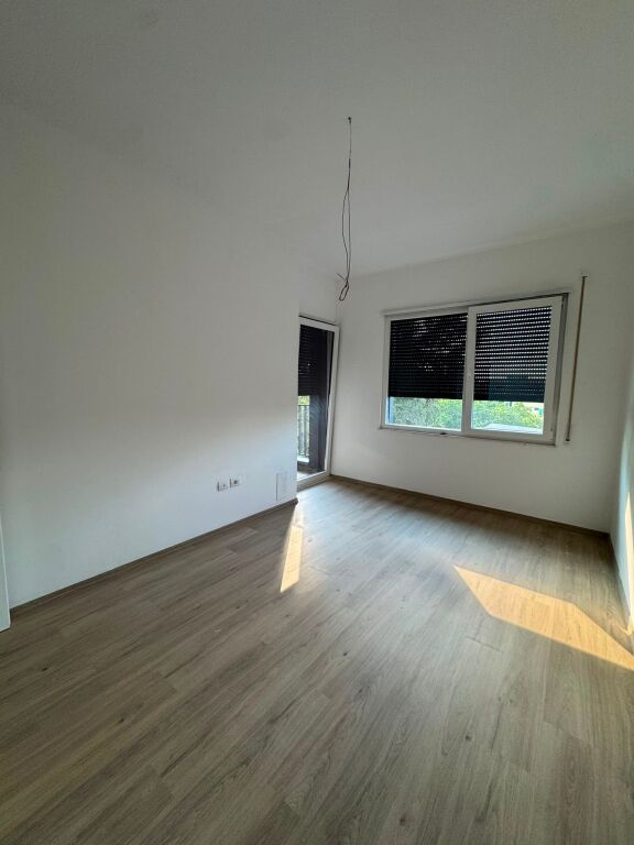 Office space for rent - Henke Residence