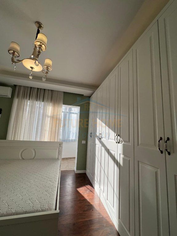 Rent, Apartment 1+1+Veranda, Former Customs, Tirana.