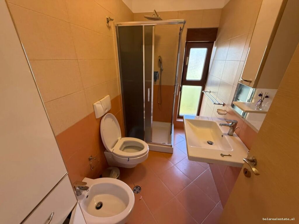 Villa a 3 piani in affitto vicino a Teg (ID BV22644) Tirana
