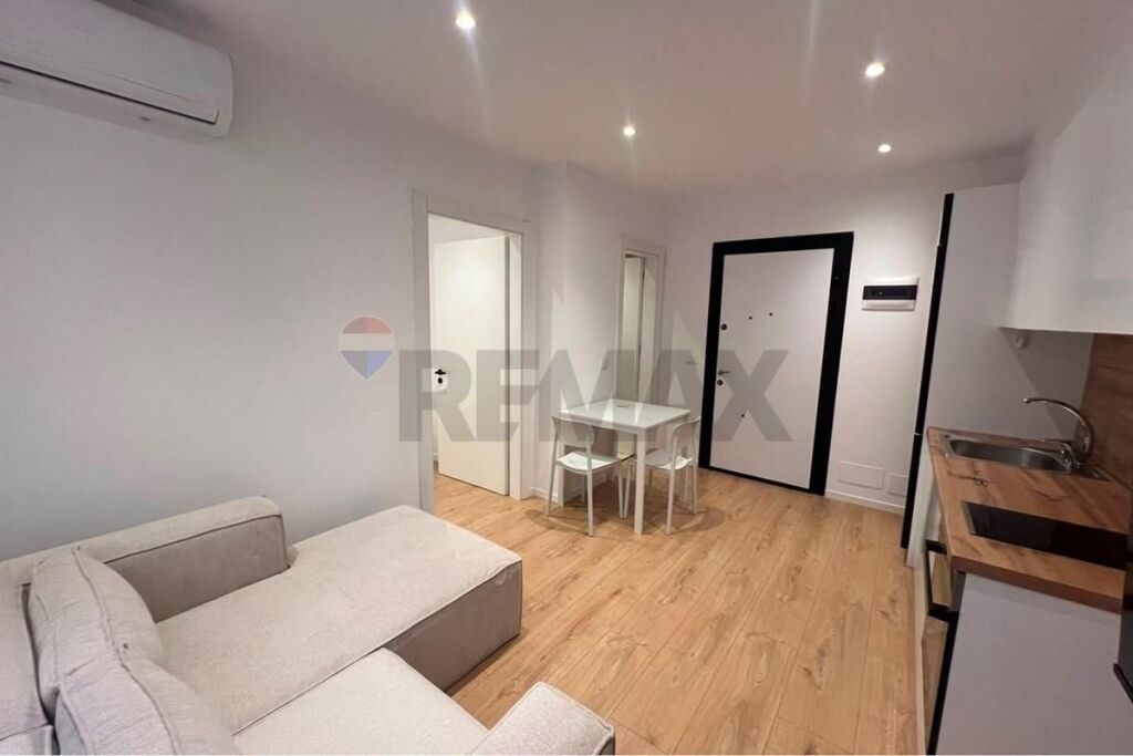 Appartamento - In Affitto - Myslym Shyri, Tirana