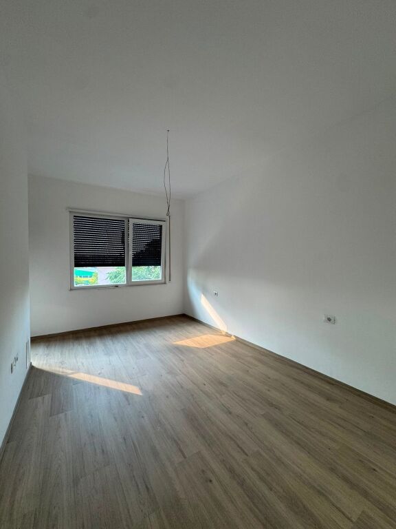 Office space for rent - Henke Residence