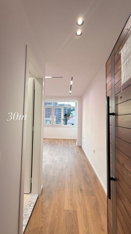 STUDIO APARTMENT FOR SALE 30 M2 21 DHJETORI 115,000 EURO FH-81141