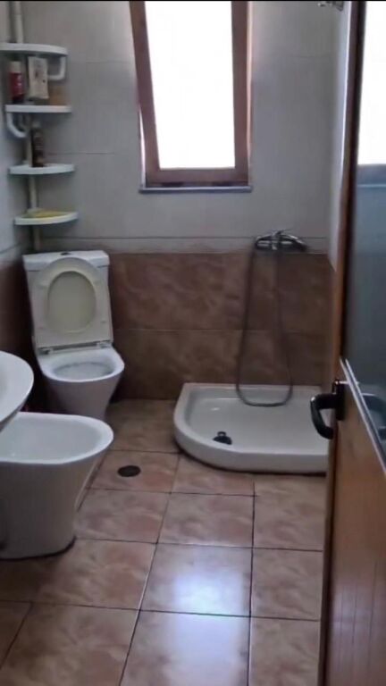 Rent | Apartament 1 + 1 | Rruga Reshit Petrela | 400 €/month