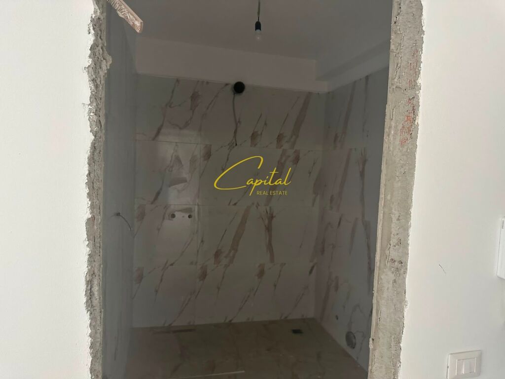 SHITET APARTAMENT 2+1+2 XHAMLLIKU 190.000 EURO