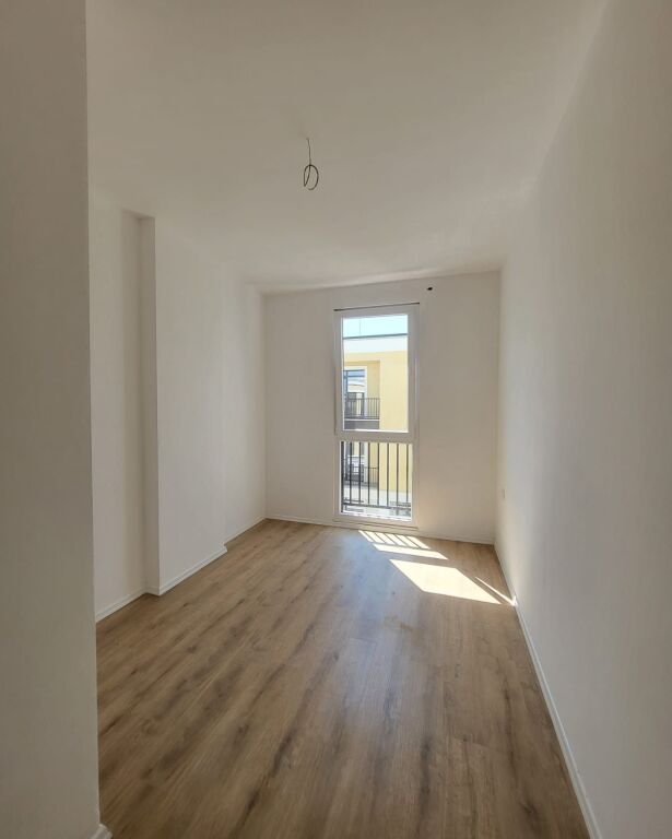 ✨Shitet Apartament 2+1 me ballkon – Sauk i Vjetër, Tiranë ✨