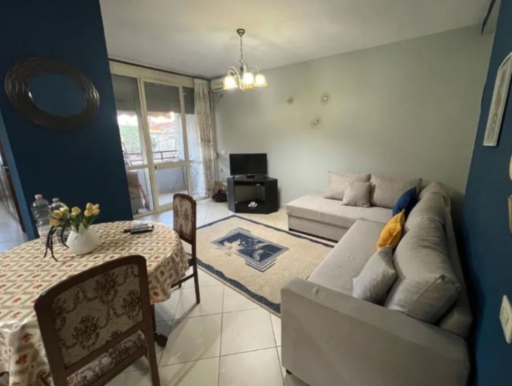 Rruga Fortuzi ap 1+1 qera 518 euro