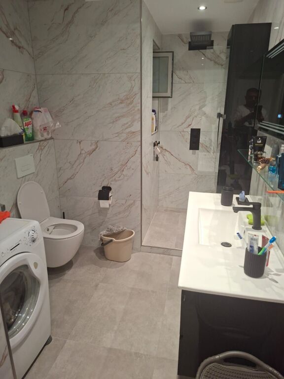 Apartament me qera - Komuna e Parisit