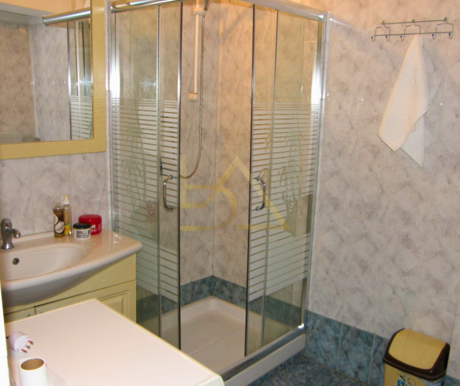 Shitet Apartament – Vollga, Durrës