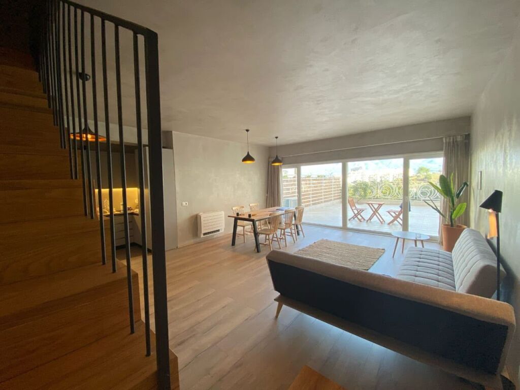 APARTAMENT TRIPLEX PER QERA KODRA E DIELLIT